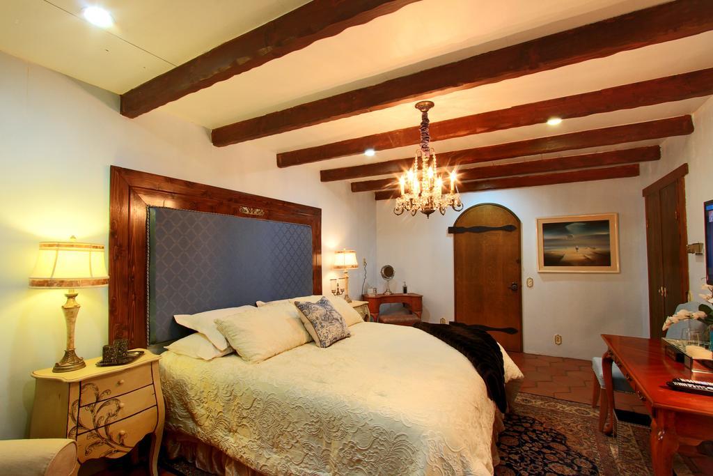 Vineyard Hacienda Hotel Spring Valley  ภายนอก รูปภาพ